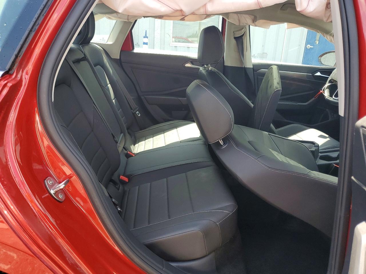 2024 VOLKSWAGEN JETTA SE photo 19