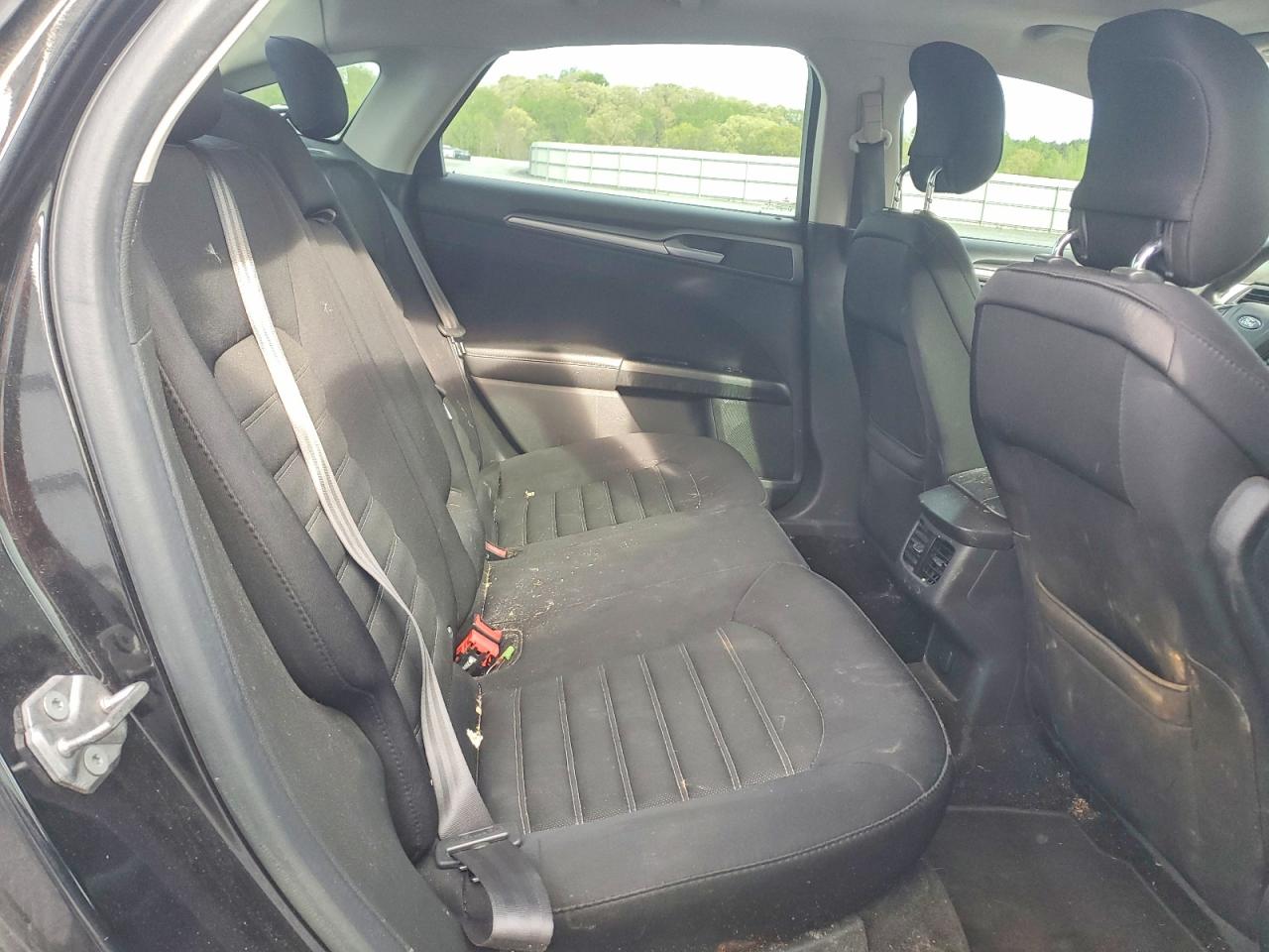 2014 FORD FUSION photo 19