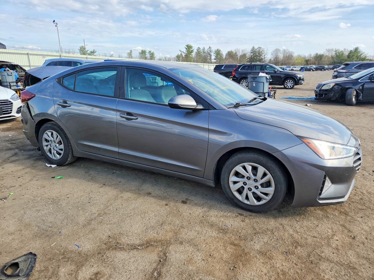 2020 HYUNDAI ELANTRA SE photo 4