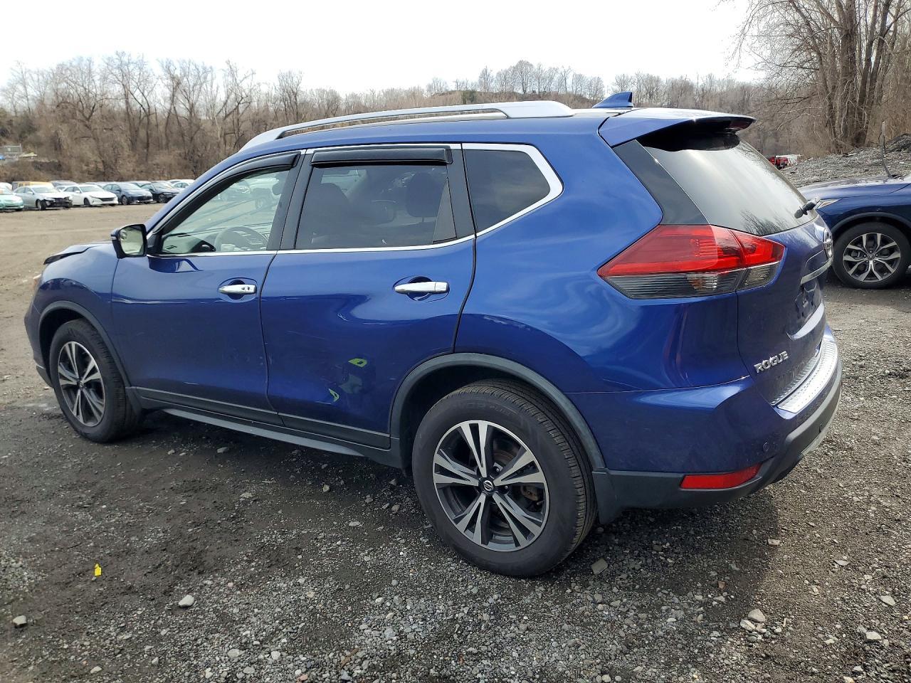 2019 NISSAN ROGUE SV photo 2