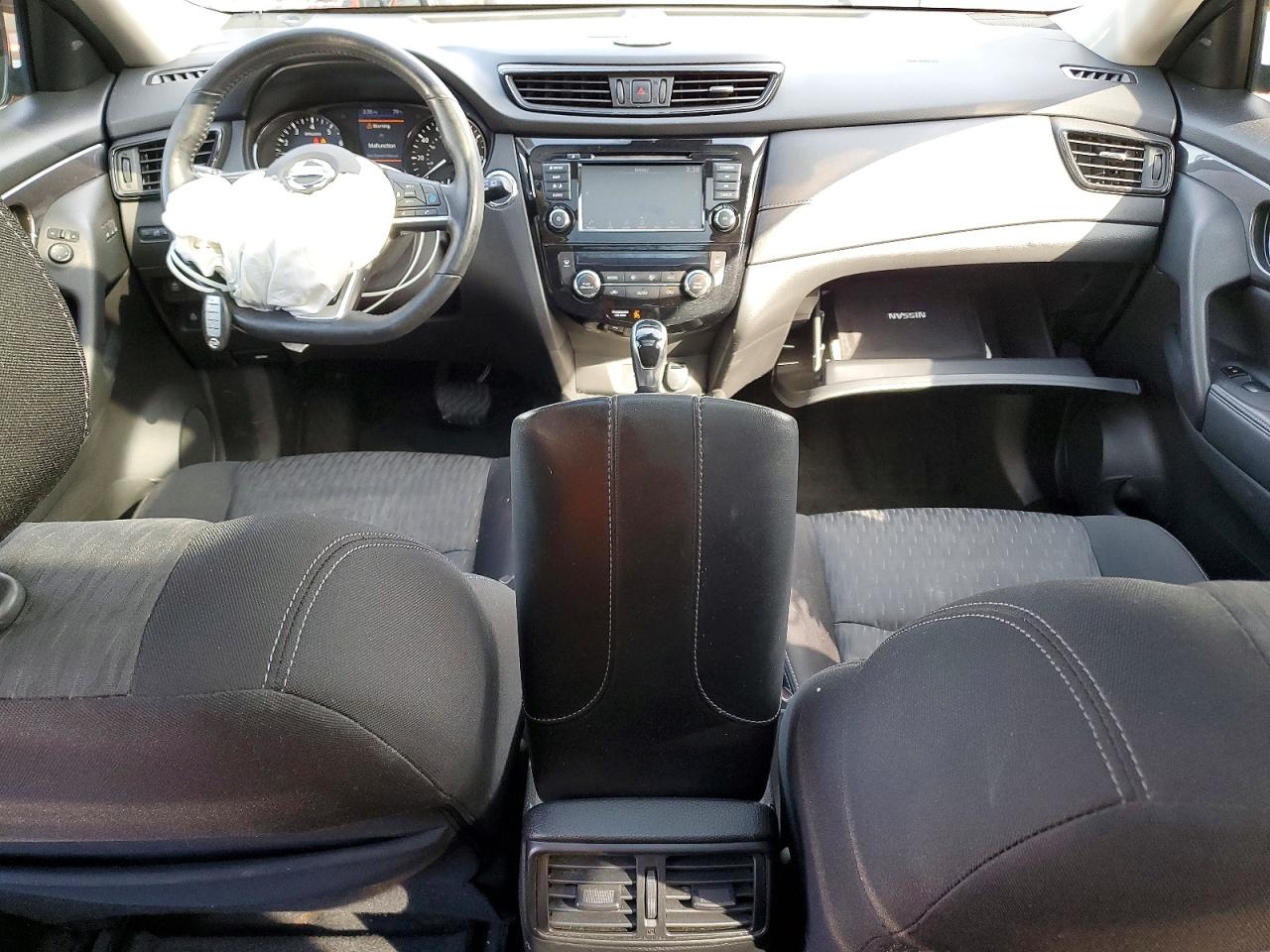 2019 NISSAN ROGUE SV photo 8