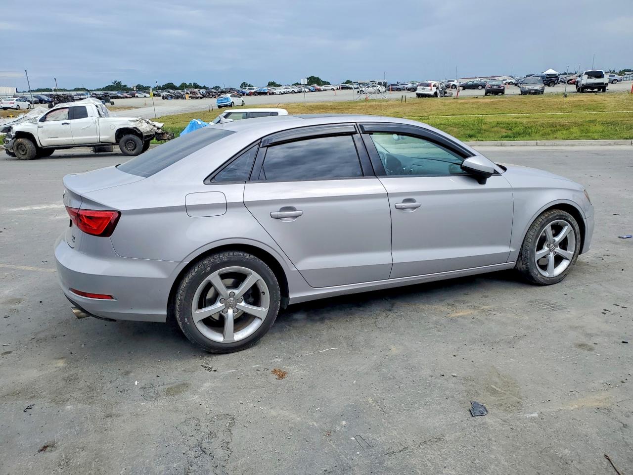 2015 AUDI A3 PREMIUM photo 5