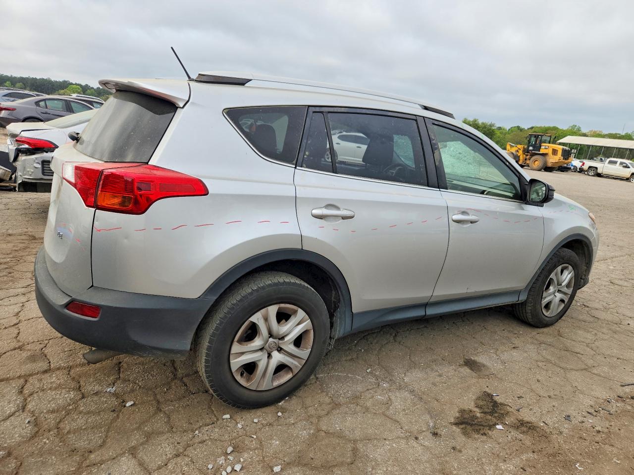 2015 TOYOTA RAV4 LE photo 5