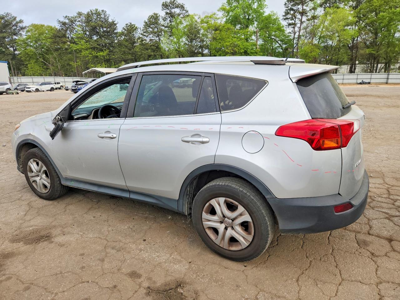 2015 TOYOTA RAV4 LE photo 3