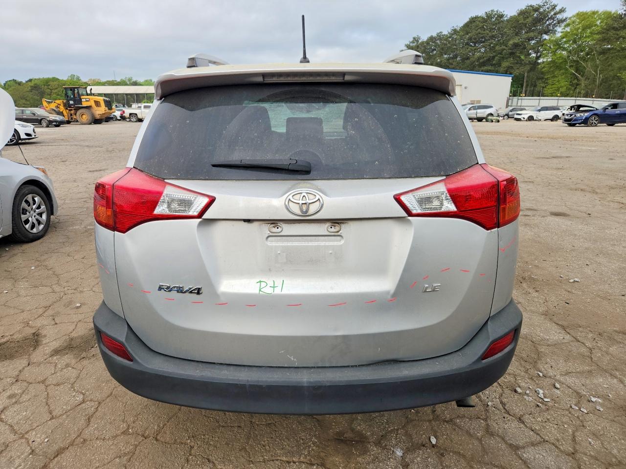 2015 TOYOTA RAV4 LE photo 11