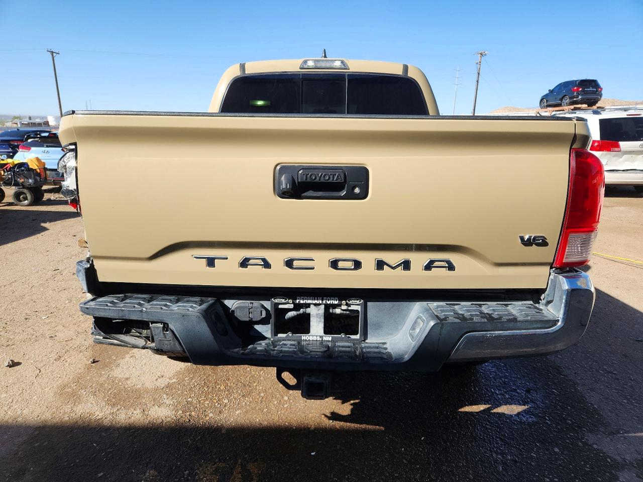2017 TOYOTA TACOMA TRD OFF-ROAD photo 11