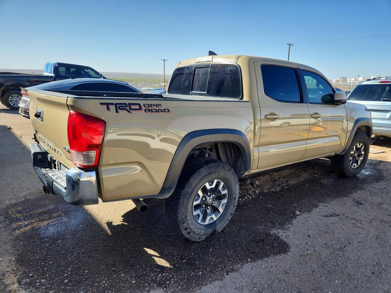 2017 TOYOTA TACOMA TRD OFF-ROAD photo 5