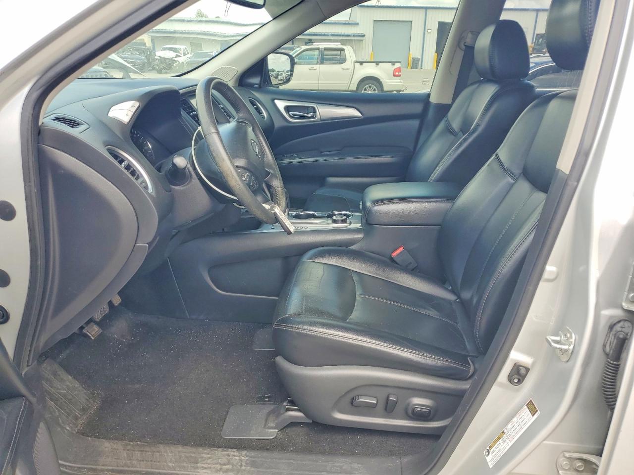 2017 NISSAN PATHFINDER SL photo 13