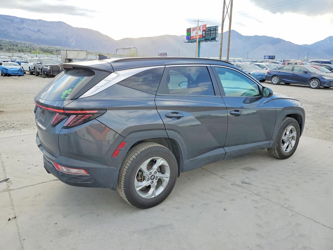 2022 HYUNDAI TUCSON SEL photo 5
