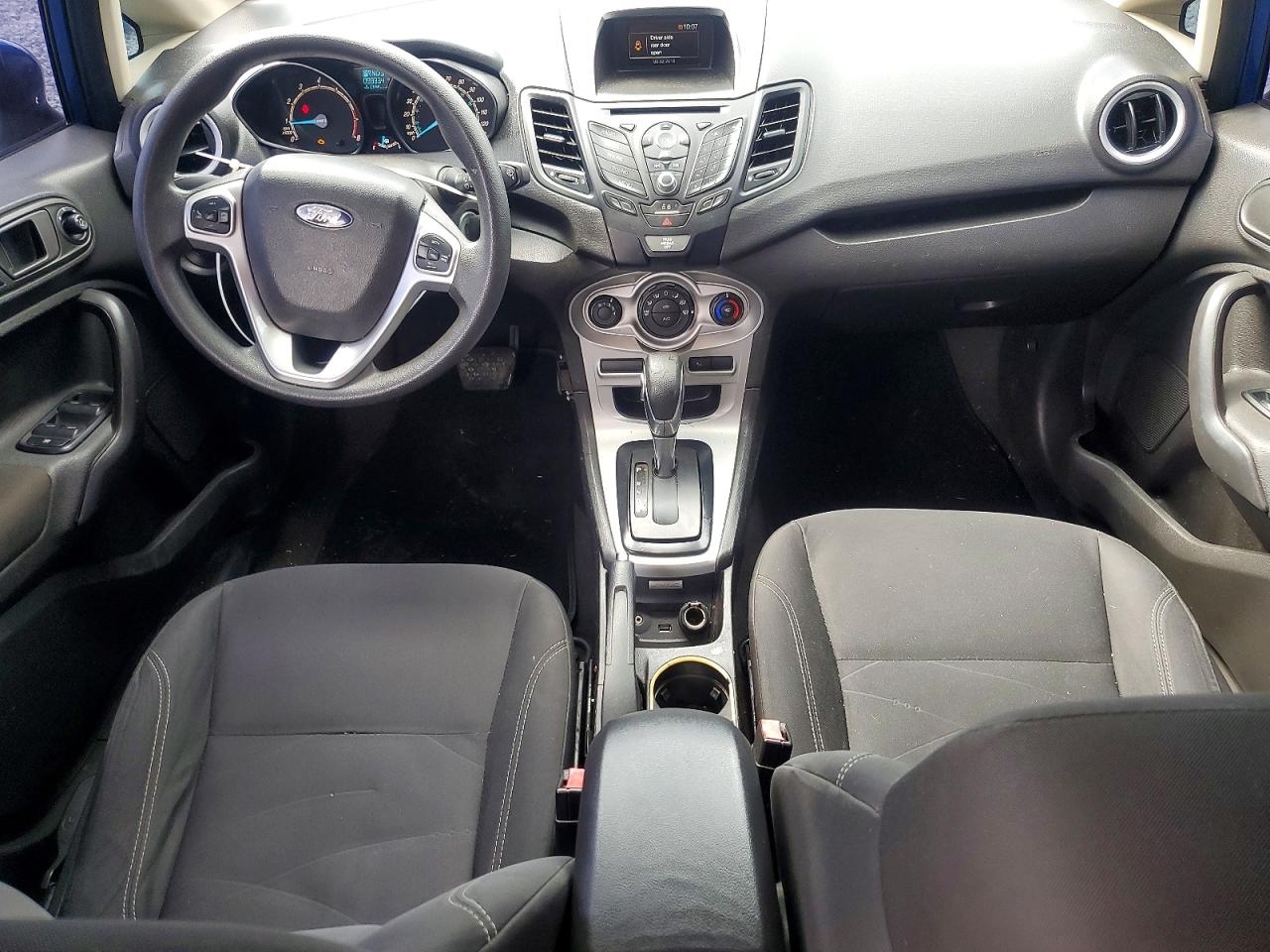 2018 FORD FIESTA SE photo 15