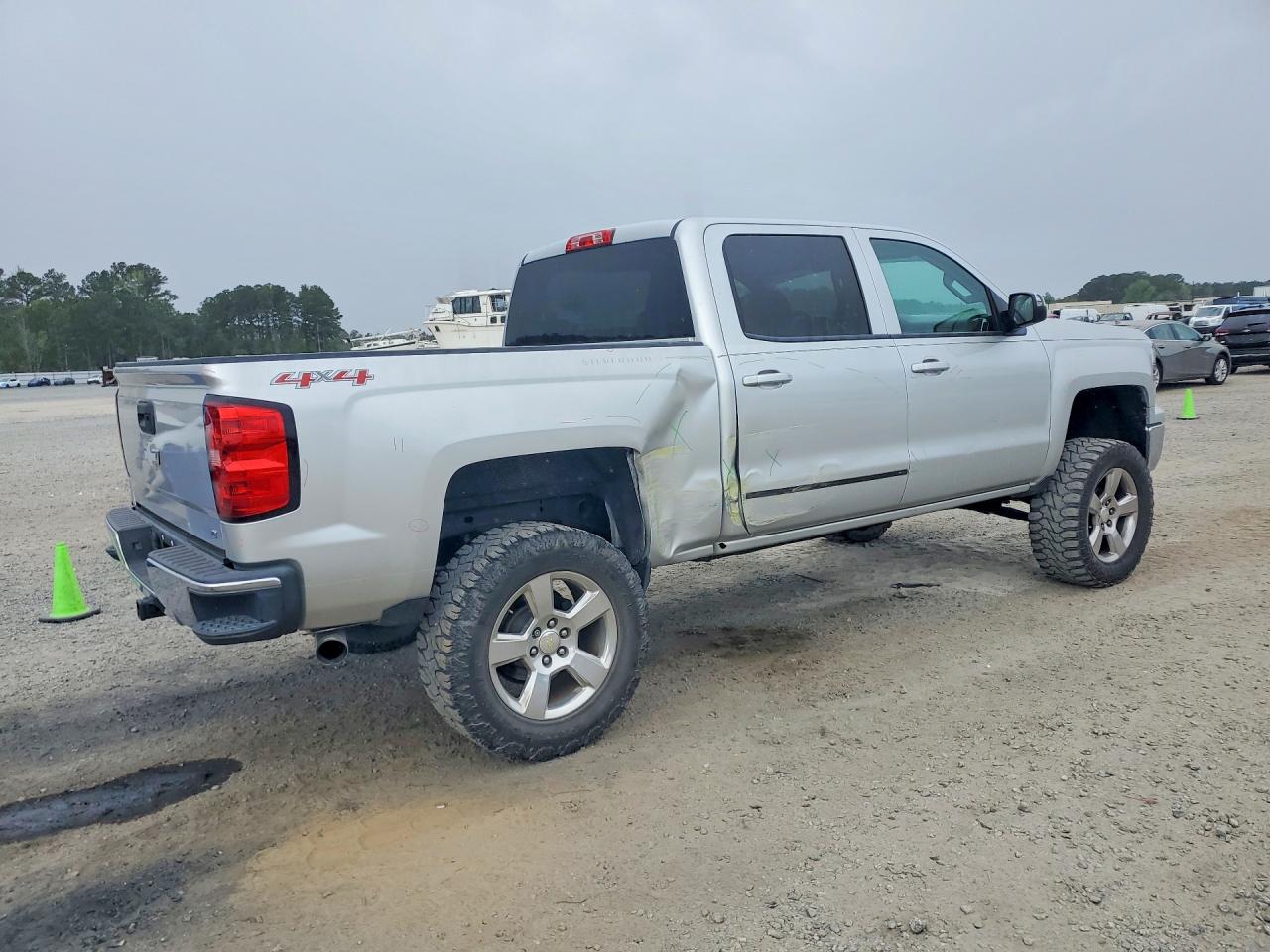 2015 CHEVROLET SILVERADO K1500 LT photo 5