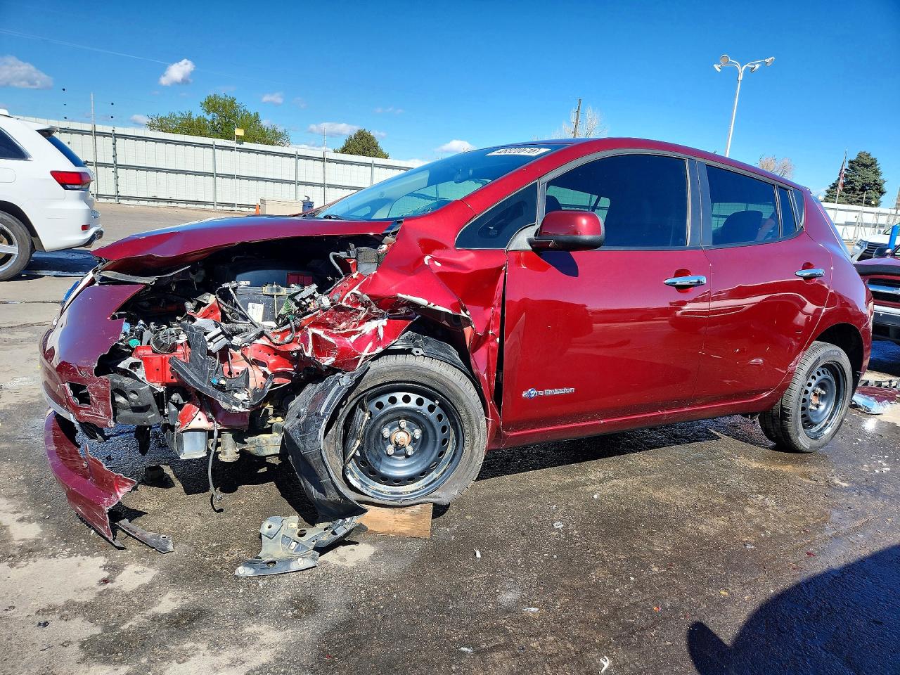 2017 NISSAN LEAF