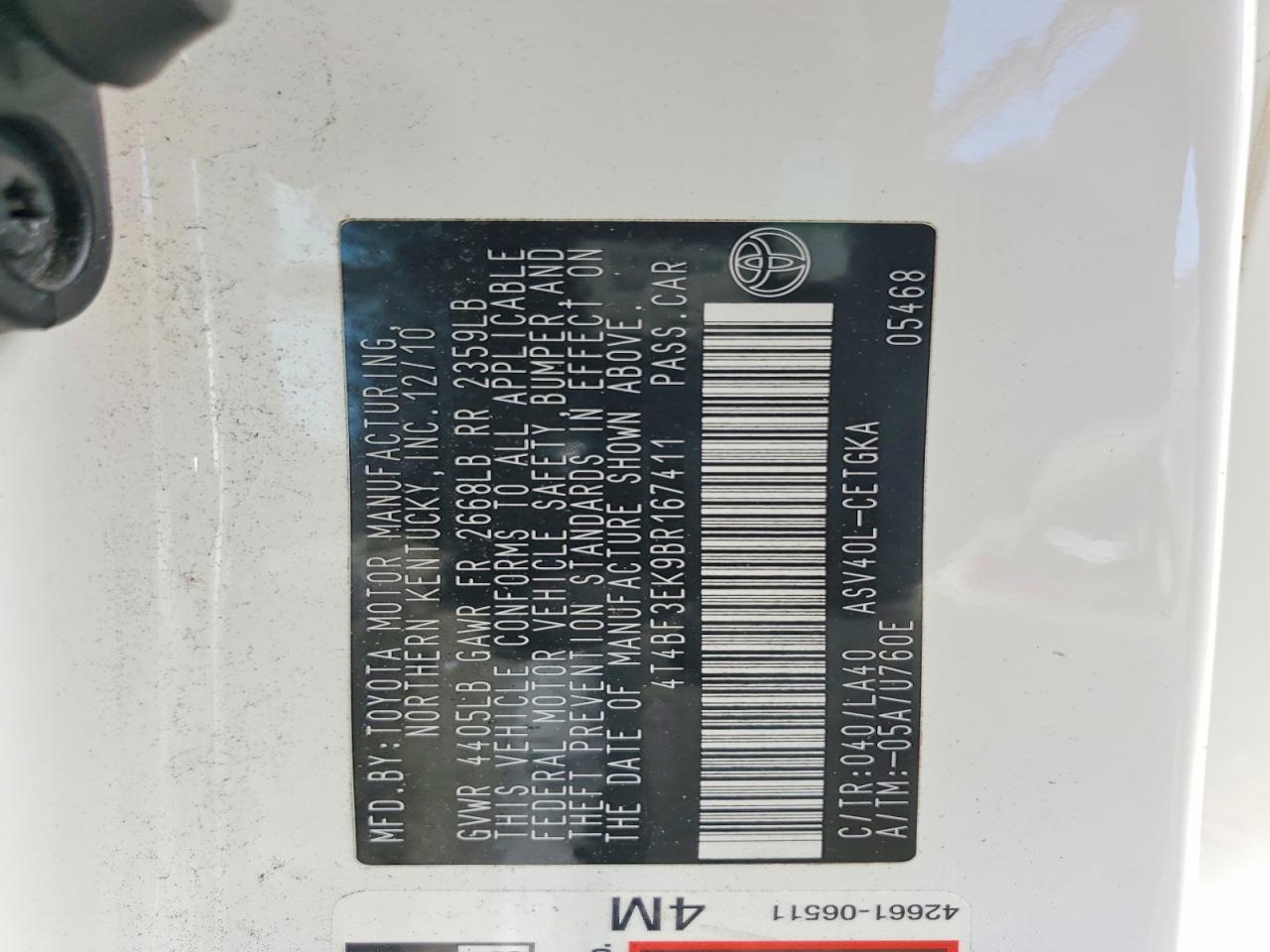 2011 TOYOTA CAMRY XLE photo 23