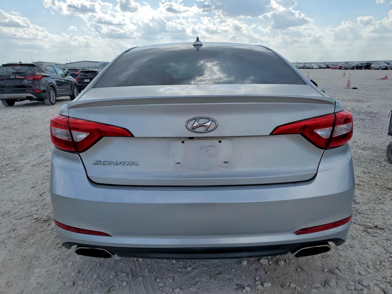 2017 HYUNDAI SONATA SPORT photo 11