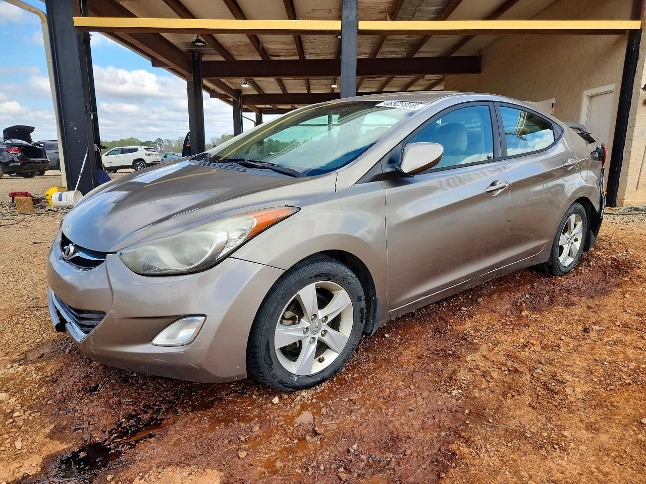 2013 HYUNDAI ELANTRA