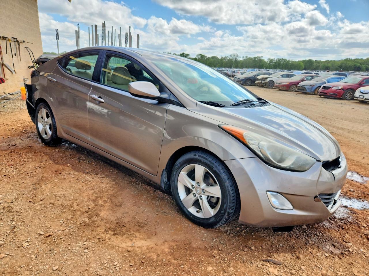 2013 HYUNDAI ELANTRA GLS photo 7
