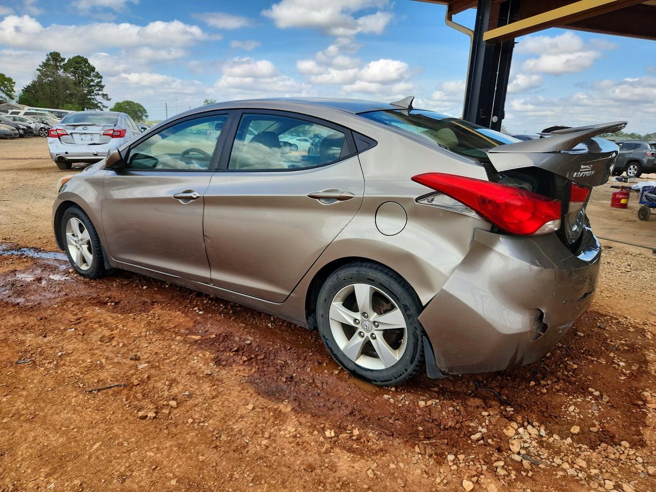 2013 HYUNDAI ELANTRA GLS photo 3