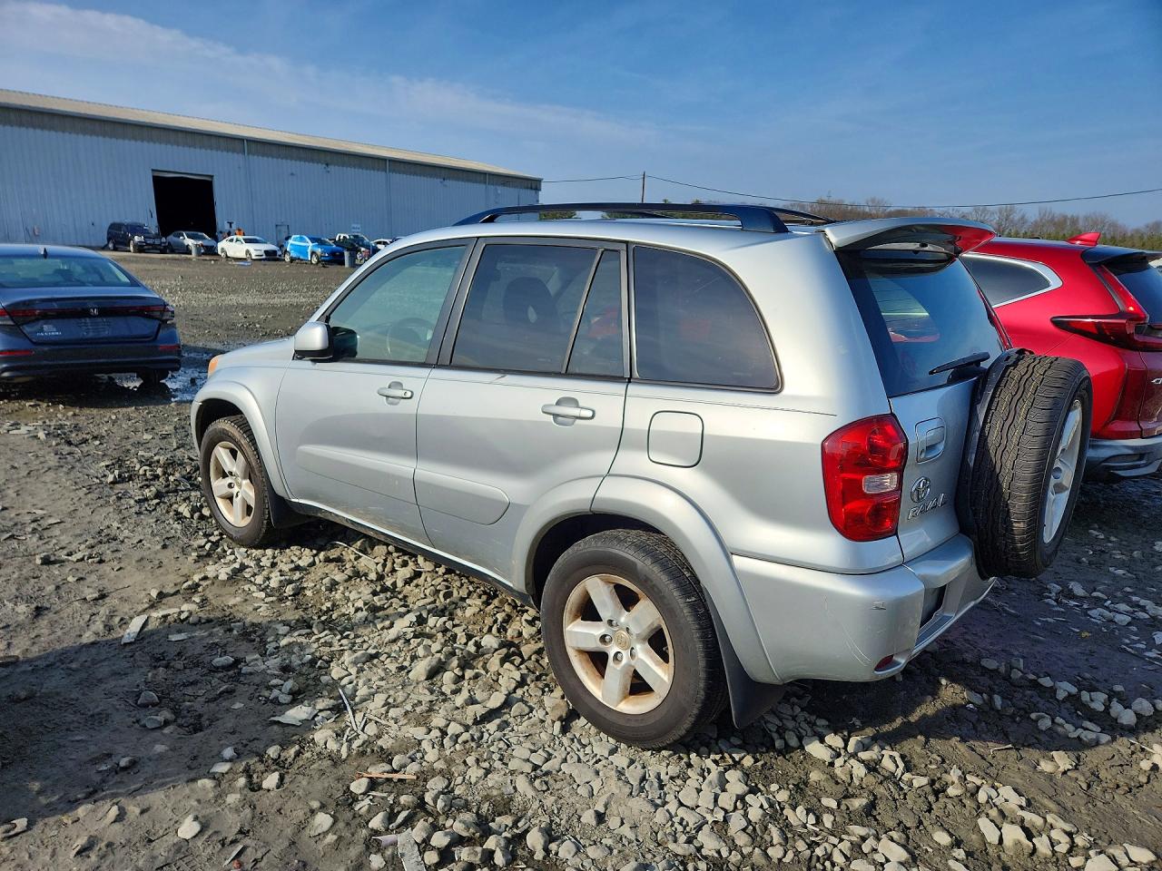 2004 TOYOTA RAV4 BASE photo 3