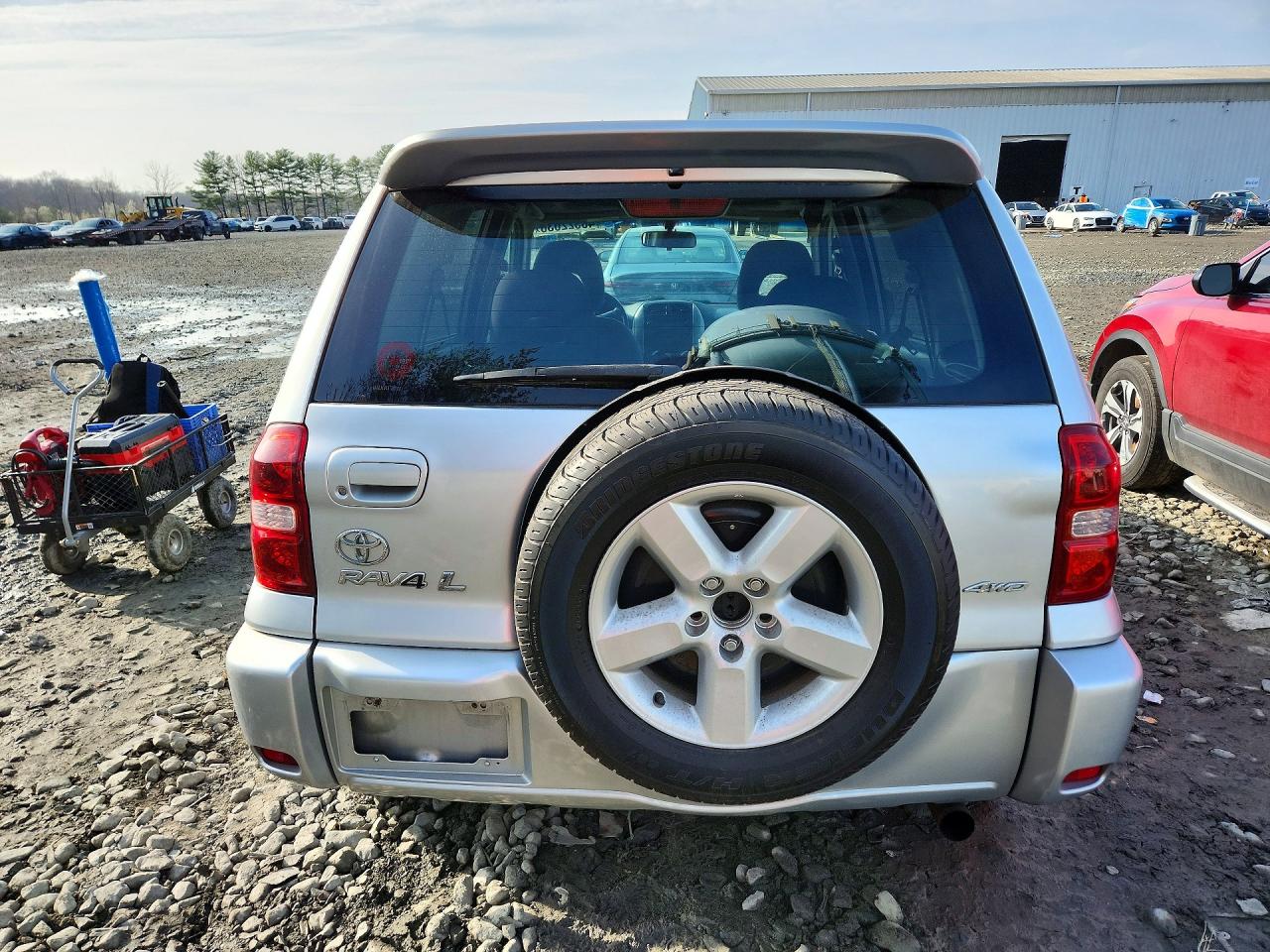 2004 TOYOTA RAV4 BASE photo 11