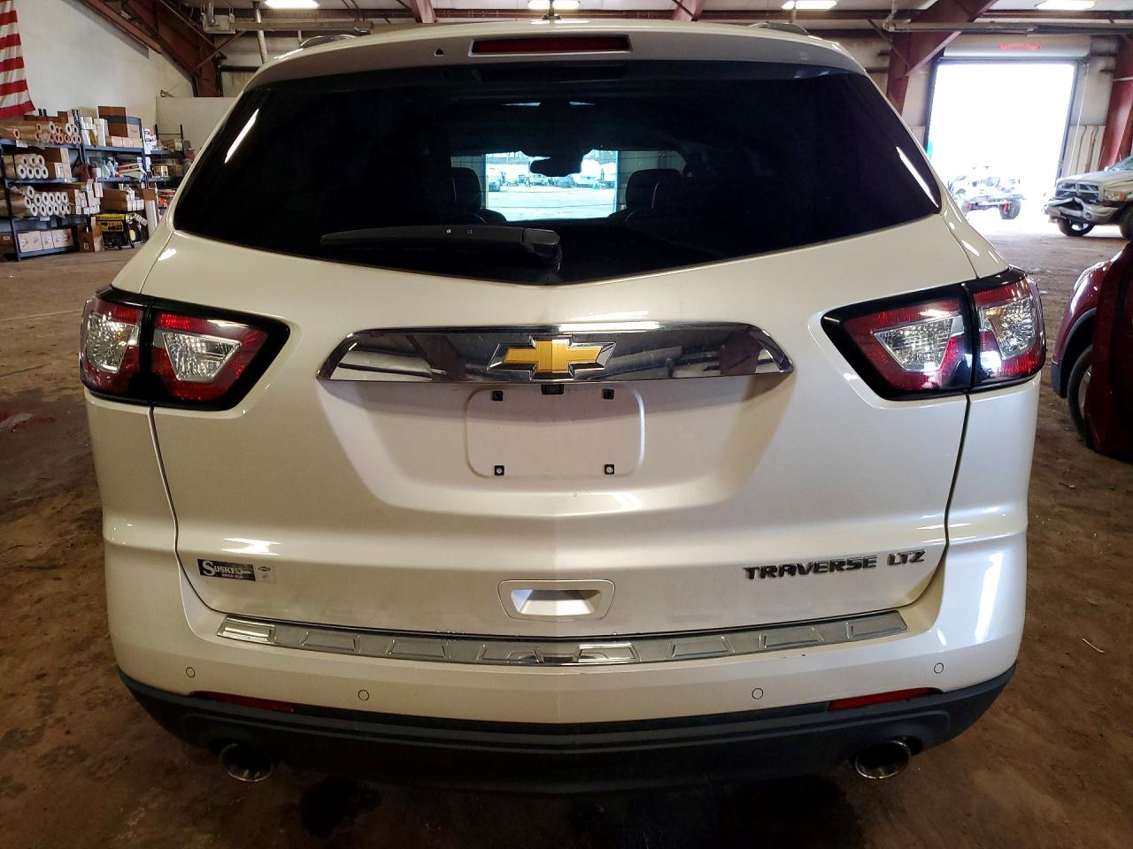 2014 CHEVROLET TRAVERSE LTZ photo 11