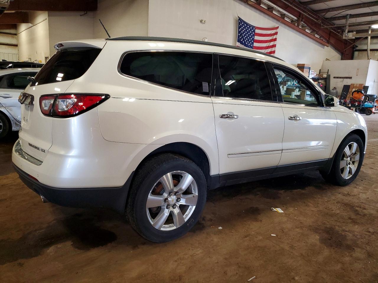 2014 CHEVROLET TRAVERSE LTZ photo 5