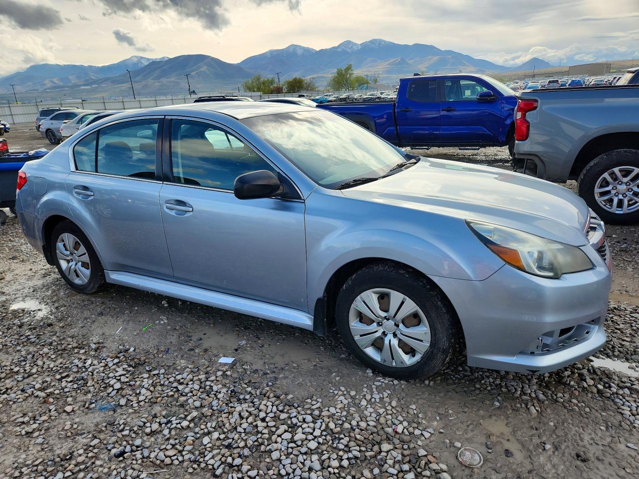 2013 SUBARU LEGACY 2.5I photo 4