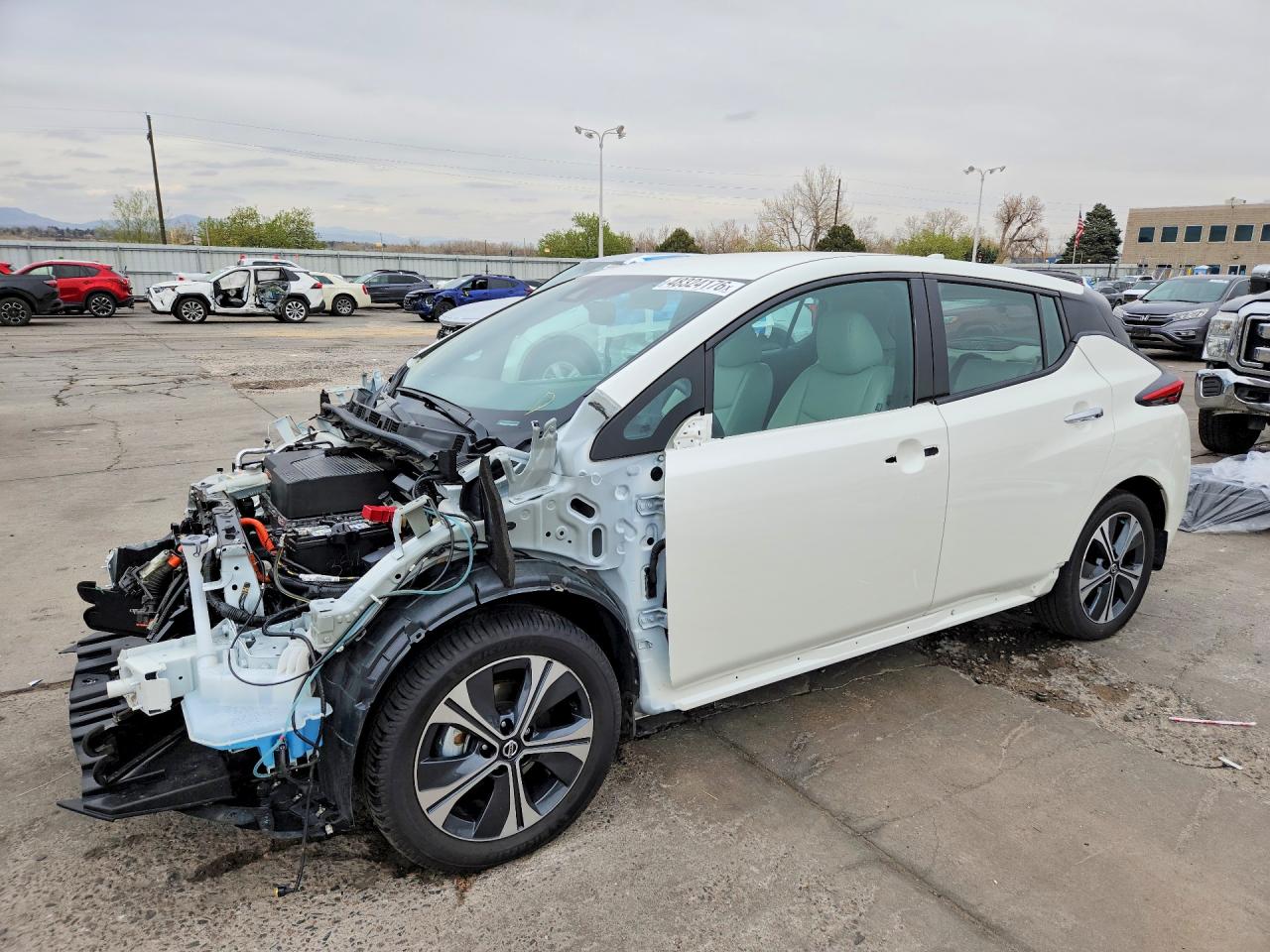 2021 NISSAN LEAF