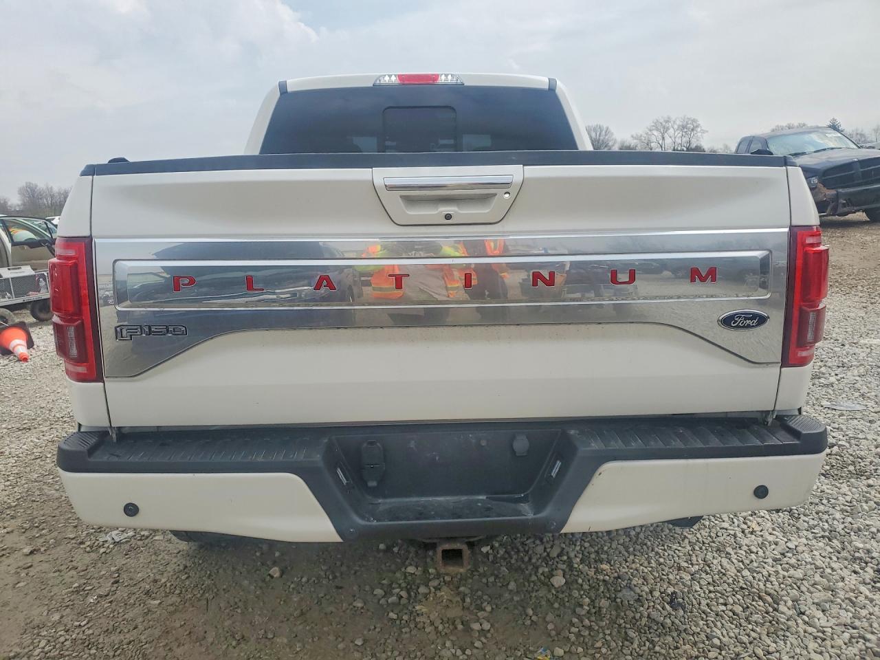 2015 FORD F150 SUPERCREW photo 11