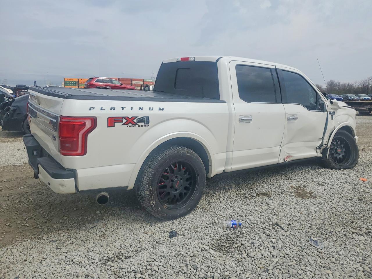 2015 FORD F150 SUPERCREW photo 5