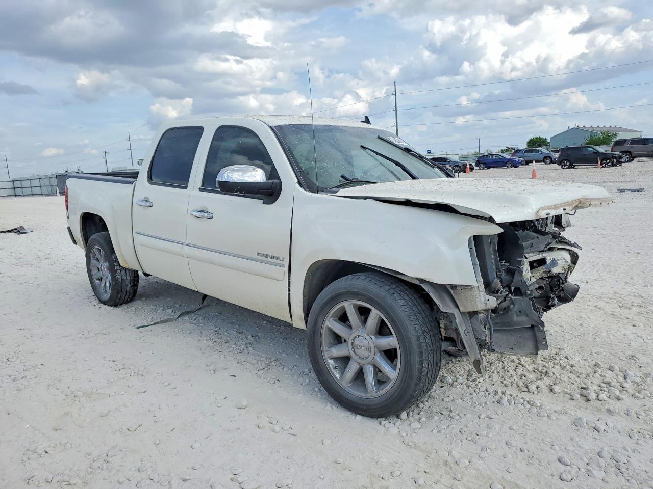 2011 GMC SIERRA C1500 DENALI photo 7