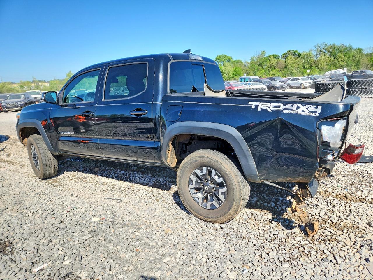 2019 TOYOTA TACOMA TRD OFF-ROAD photo 2