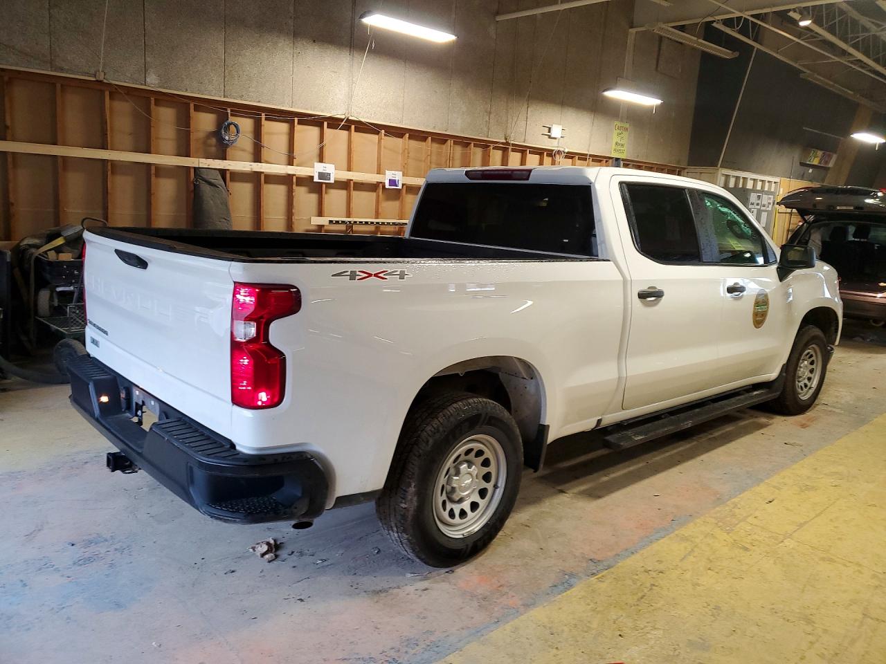 2023 CHEVROLET SILVERADO K1500 photo 5