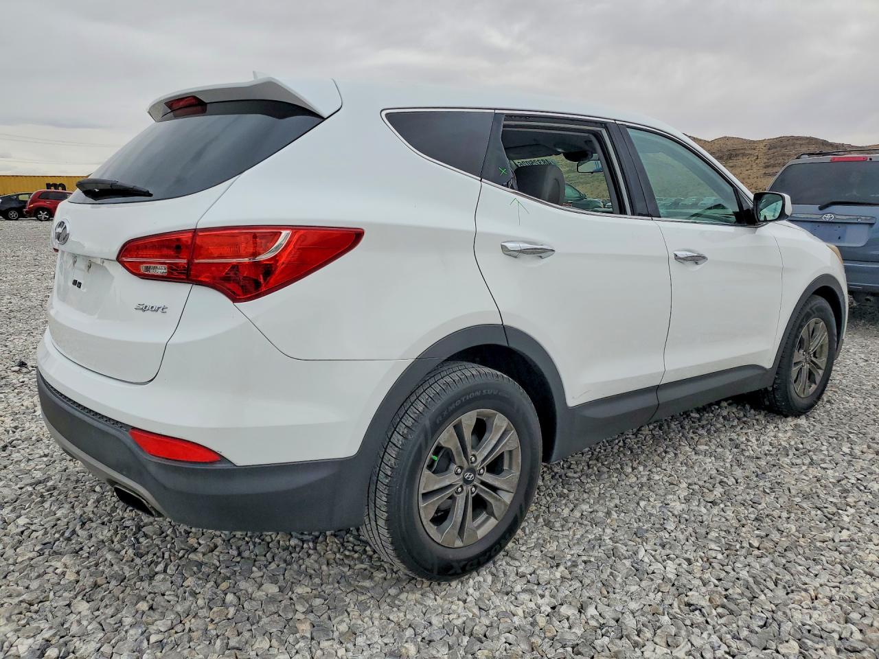 2015 HYUNDAI SANTA FE SPORT 2.4L photo 3