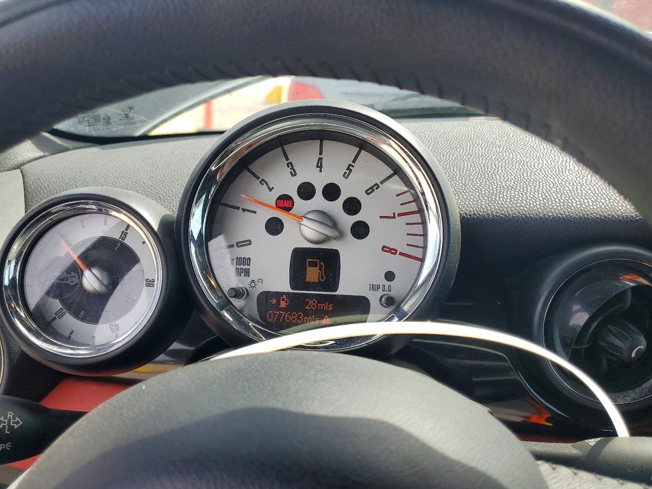 2012 MINI COOPER S photo 9
