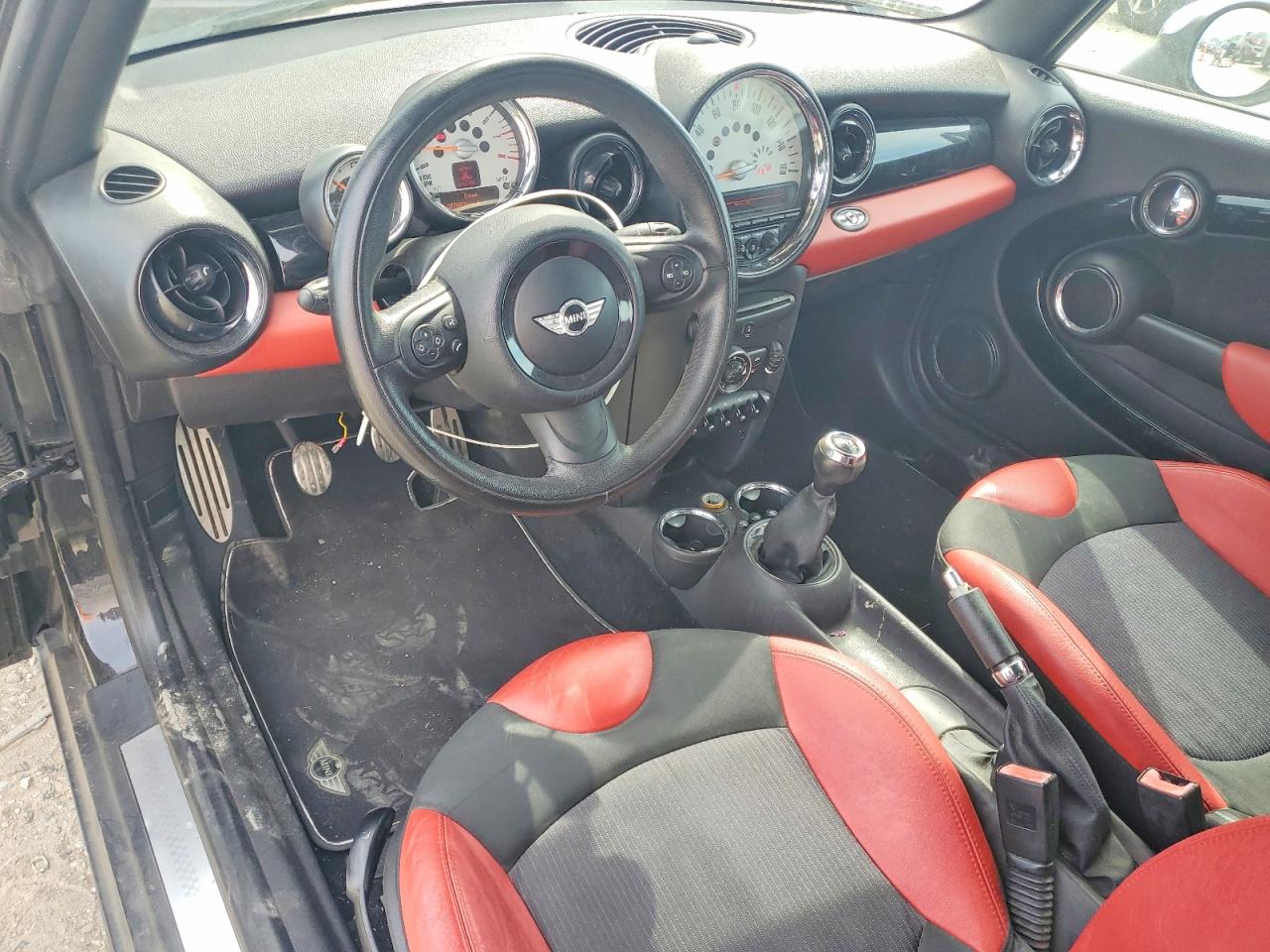 2012 MINI COOPER S photo 8