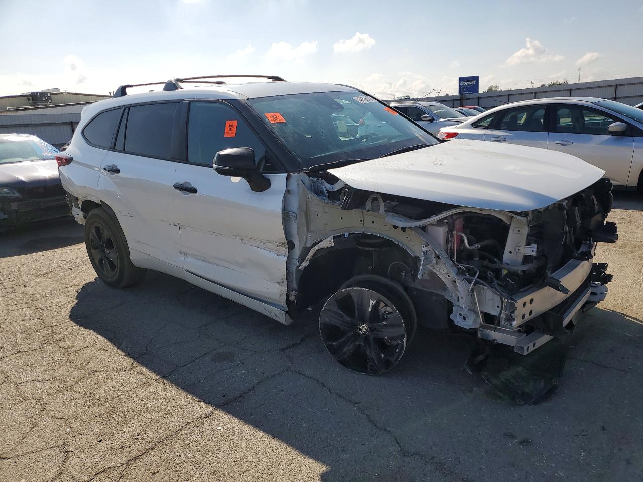 2024 TOYOTA HIGHLANDER HYBRID XLE photo 7