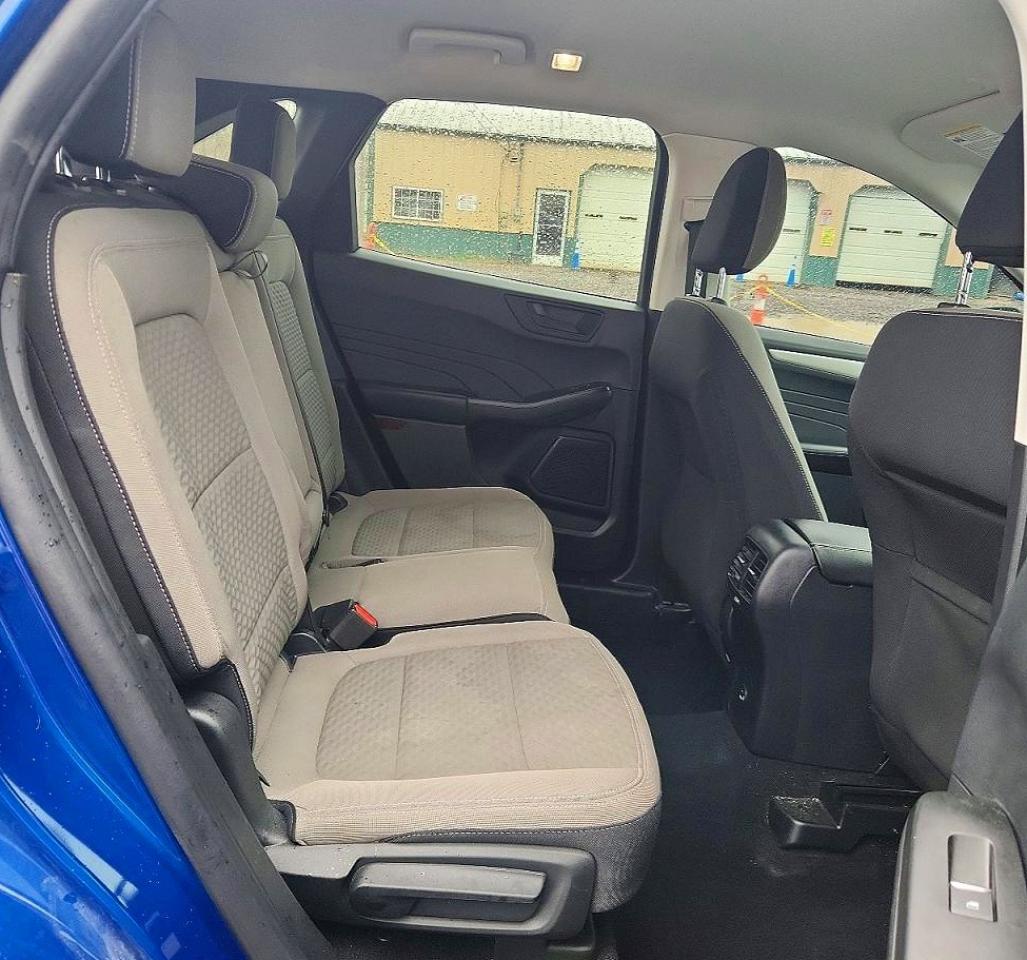 2022 FORD ESCAPE SE photo 19