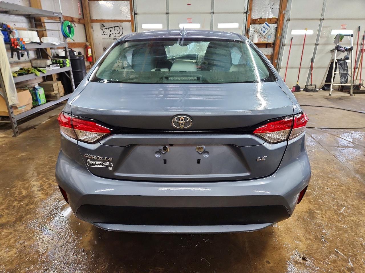 2021 TOYOTA COROLLA LE photo 6