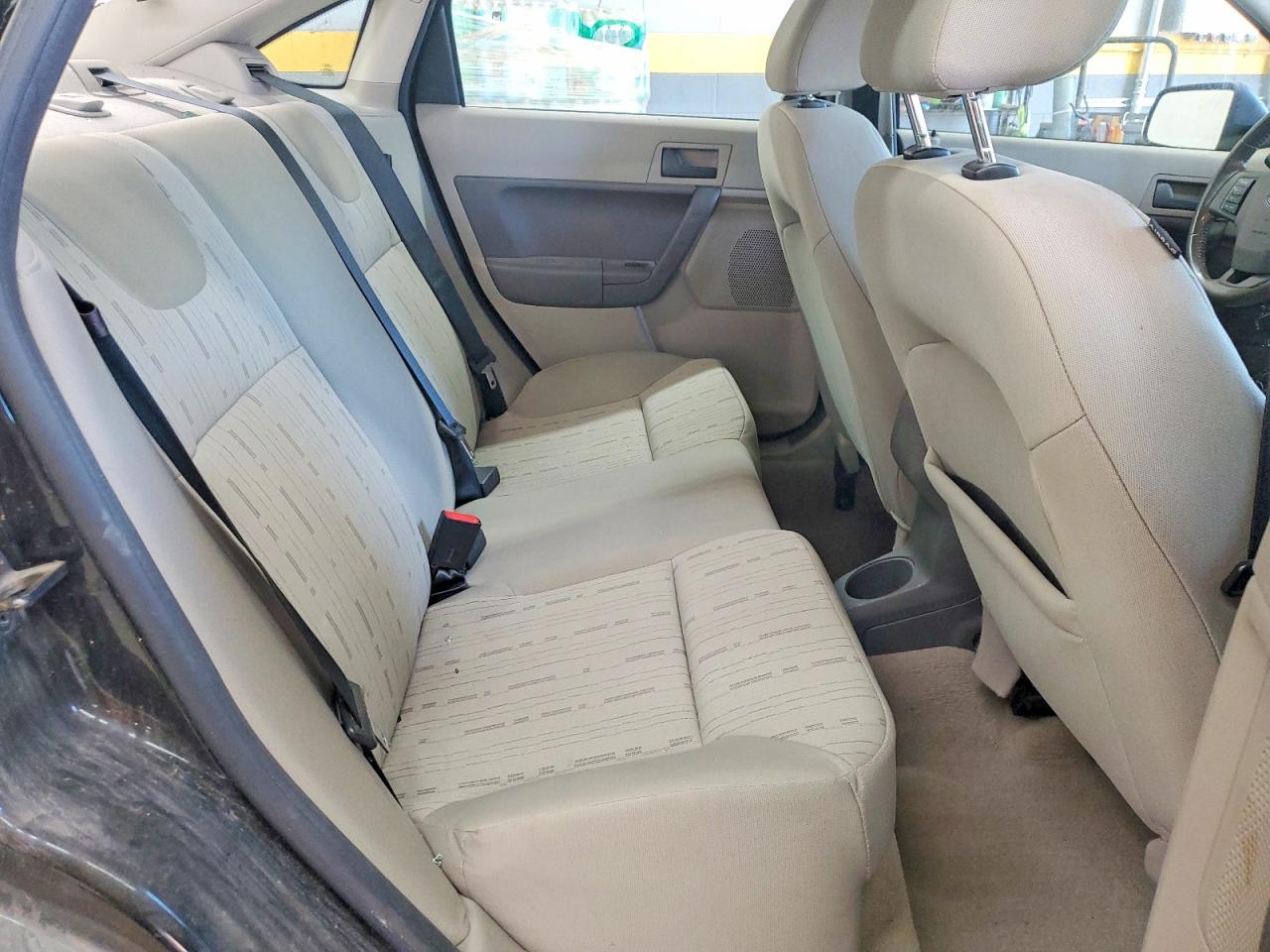 2008 FORD FOCUS SE photo 10