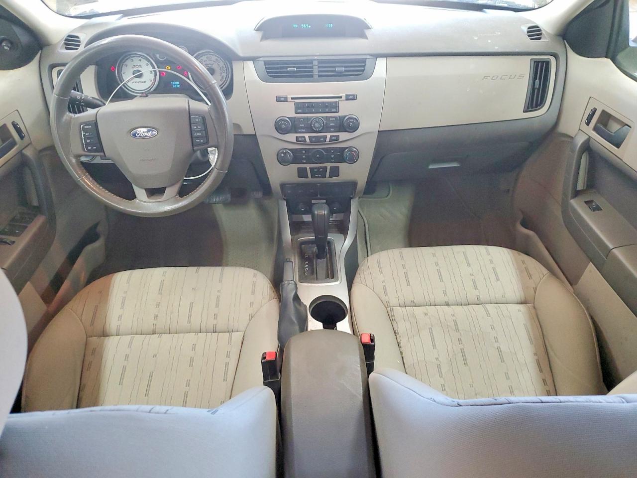 2008 FORD FOCUS SE photo 8