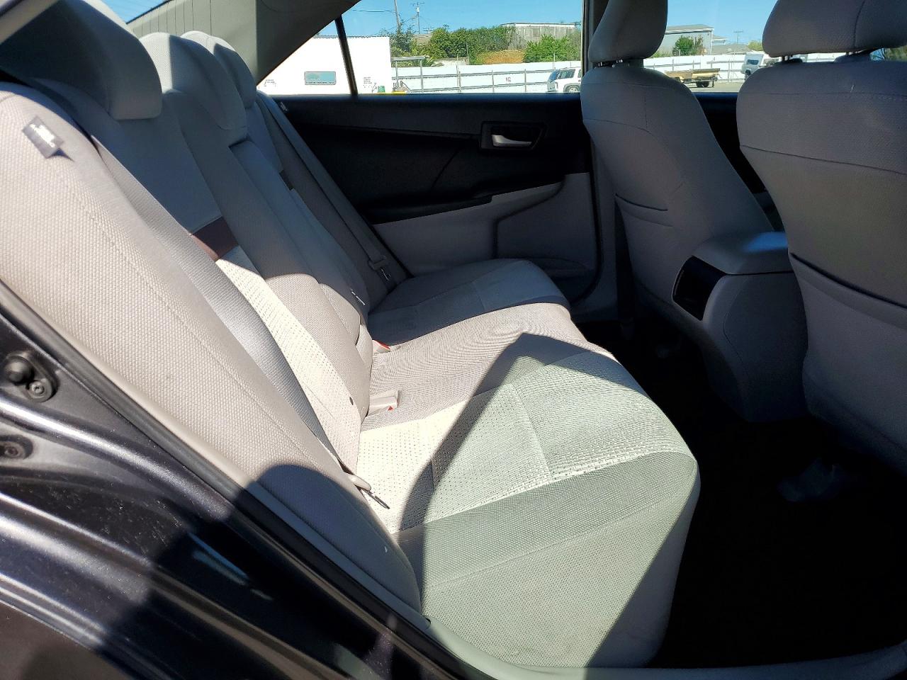 2012 TOYOTA CAMRY LE photo 28