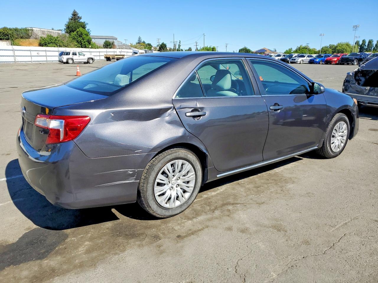2012 TOYOTA CAMRY LE photo 7