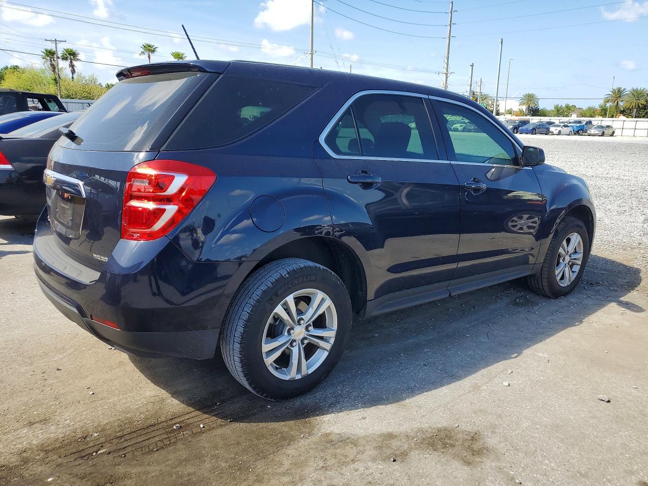 2017 CHEVROLET EQUINOX LS photo 5