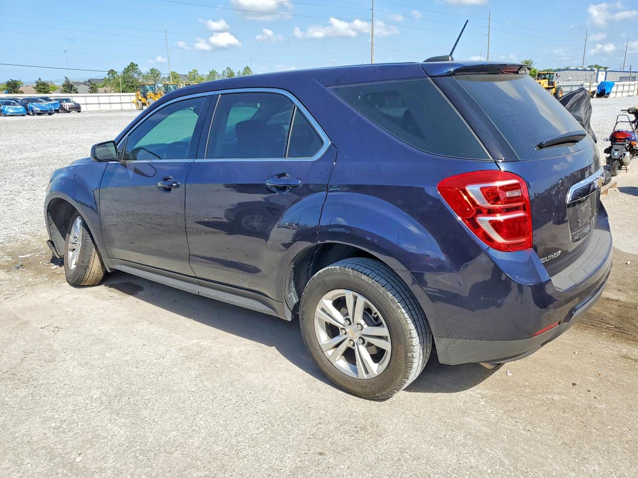 2017 CHEVROLET EQUINOX LS photo 3