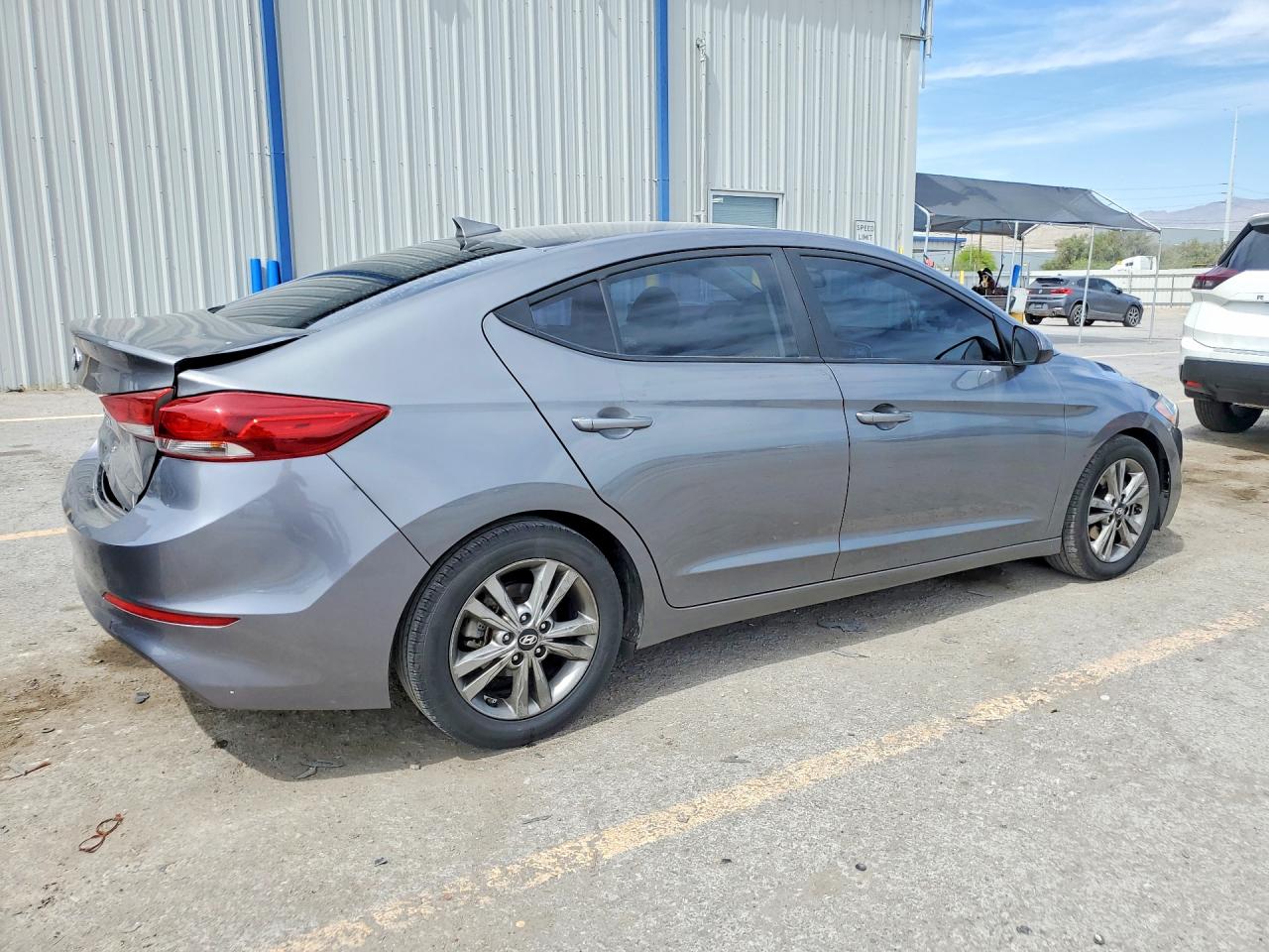 2018 HYUNDAI ELANTRA SEL photo 3