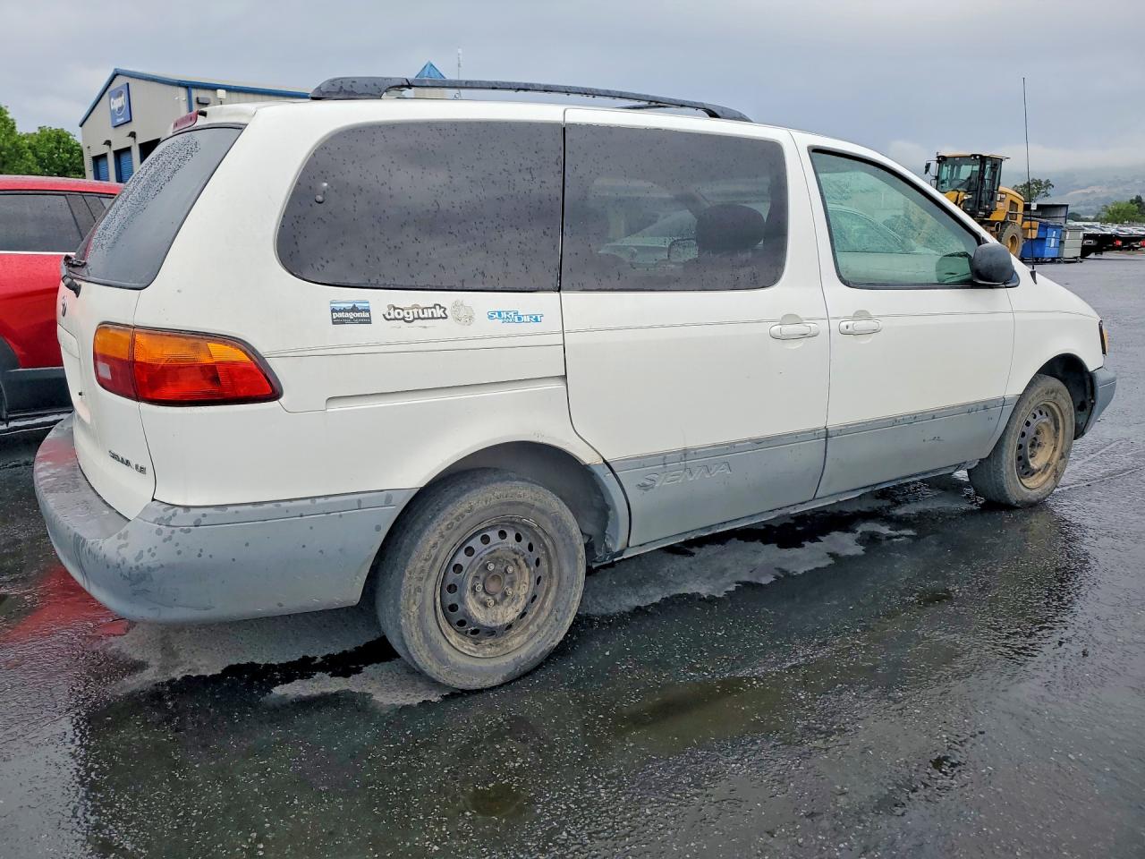 1998 TOYOTA SIENNA LE photo 7