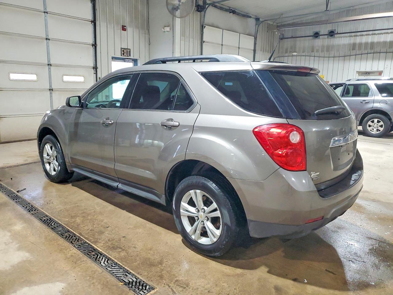 2010 CHEVROLET EQUINOX LT photo 3