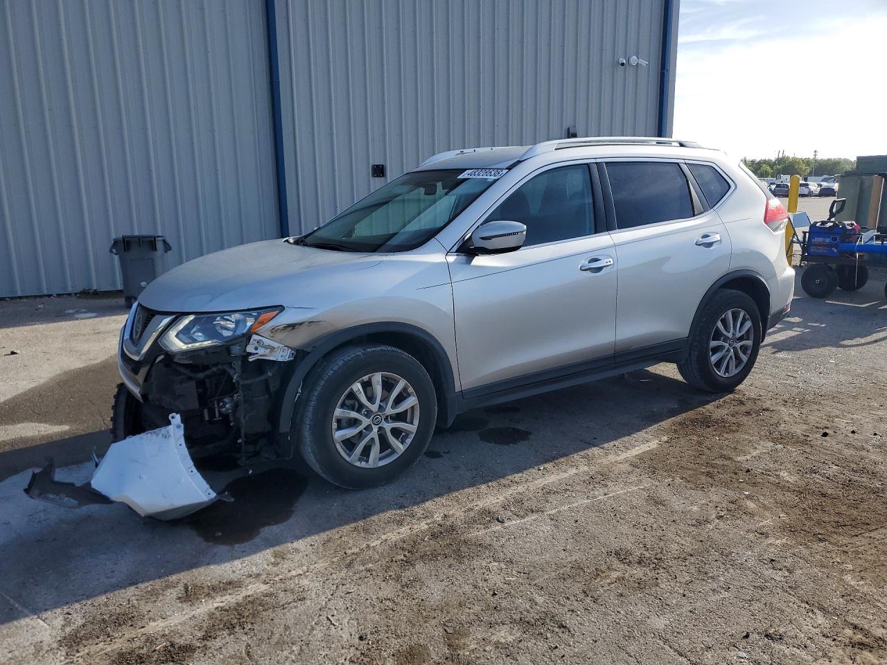 2017 NISSAN ROGUE
