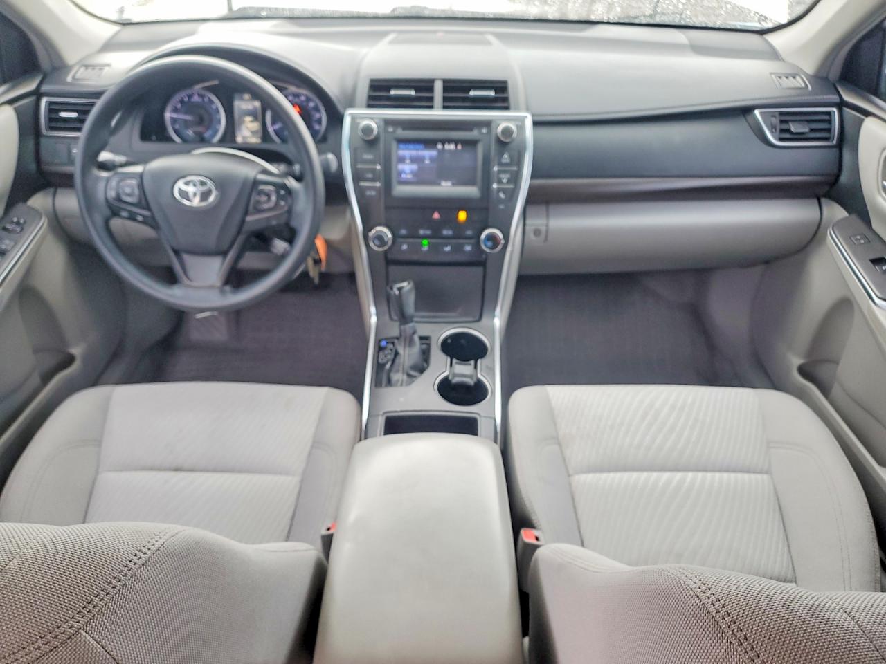 2017 TOYOTA CAMRY LE photo 15