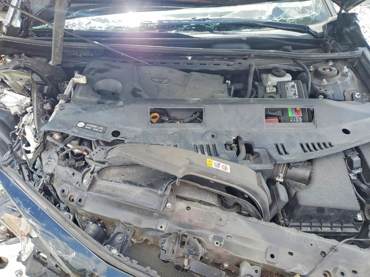 2021 TOYOTA CAMRY LE photo 21